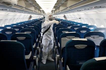 Propone IPN protocolos especiales sanitarios para reactivación del transporte aéreo