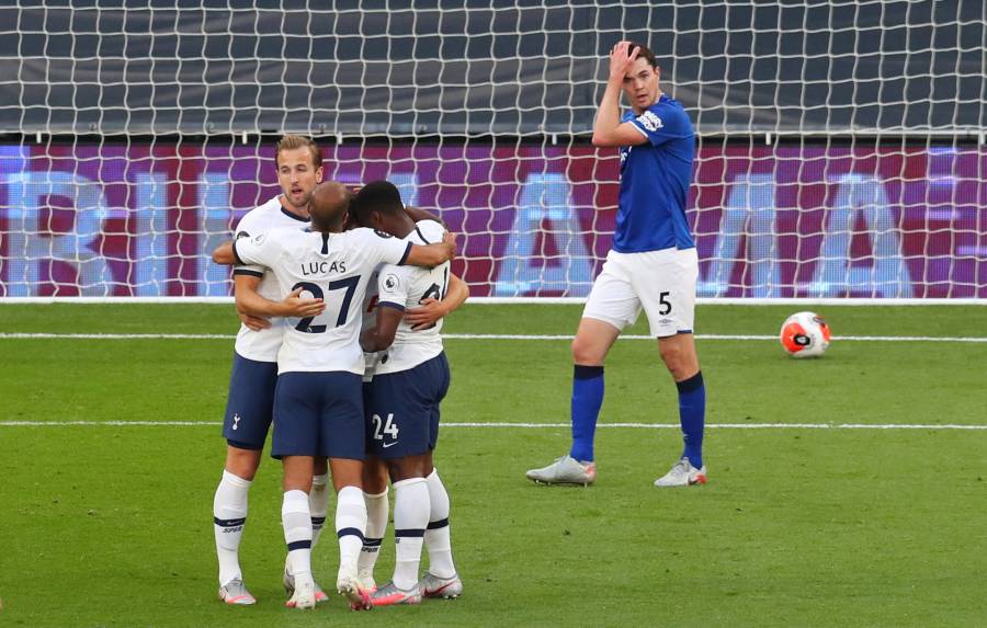 Tottenham gana al Everton y a&uacute;n sue&ntilde;a con Europa