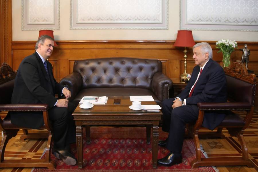 “Tranquilo y con la frente en alto”, AMLO viaja hoy a EU
