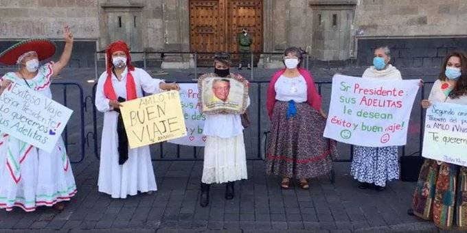 ‘Adelitas’ van a desear buen viaje a AMLO en Palacio Nacional