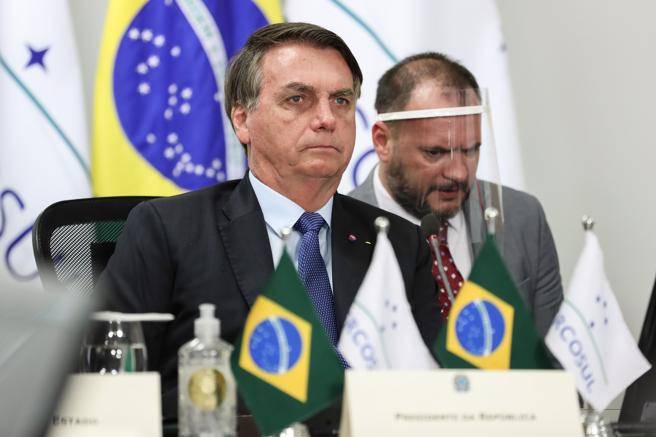 Casa Blanca desea “rápida recuperación” a Bolsonaro tras dar positivo a Covid-19