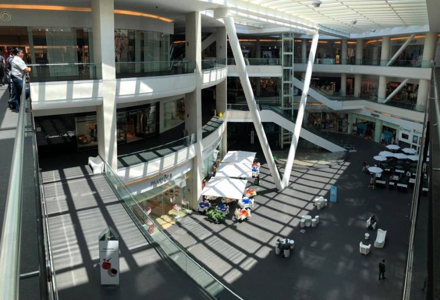 Reapertura de centros comerciales en CDMX, regresan 66 mil 490 personas a labores