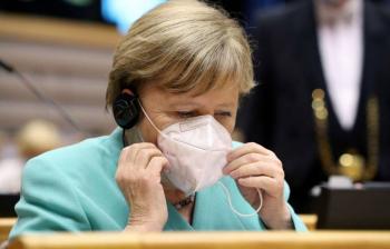 La UE debe prepararse para un Brexit sin acuerdo: Angela Merkel