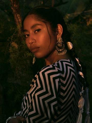 Karen Vega se convierte en la primera modelo oaxaque&ntilde;a para la portada de Vogue