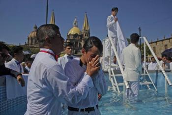 Juez niega la libertad a l&iacute;der de la iglesia ‘La Luz del Mundo’