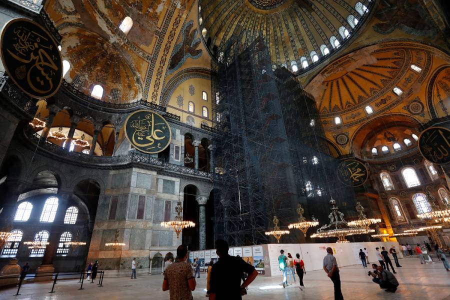 Erdogan firma decreto que convierte a Santa Sof&iacute;a en una mezquita