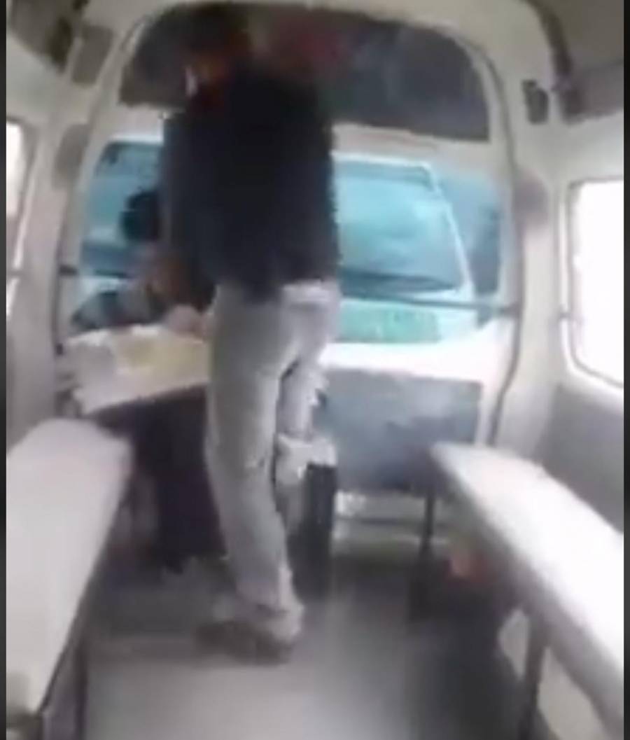 Chiapas: Chofer golpea a vendedor ambulante y discapacitado, no ten&iacute;a para el pasaje