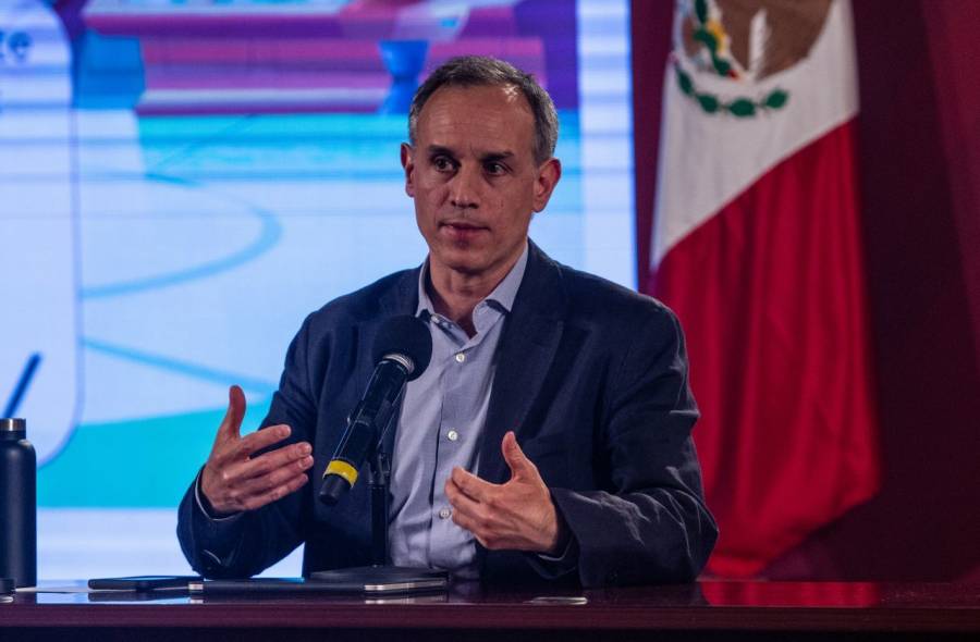 AMLO asegura que López-Gatell no dejará de dar sus informes sobre pandemia