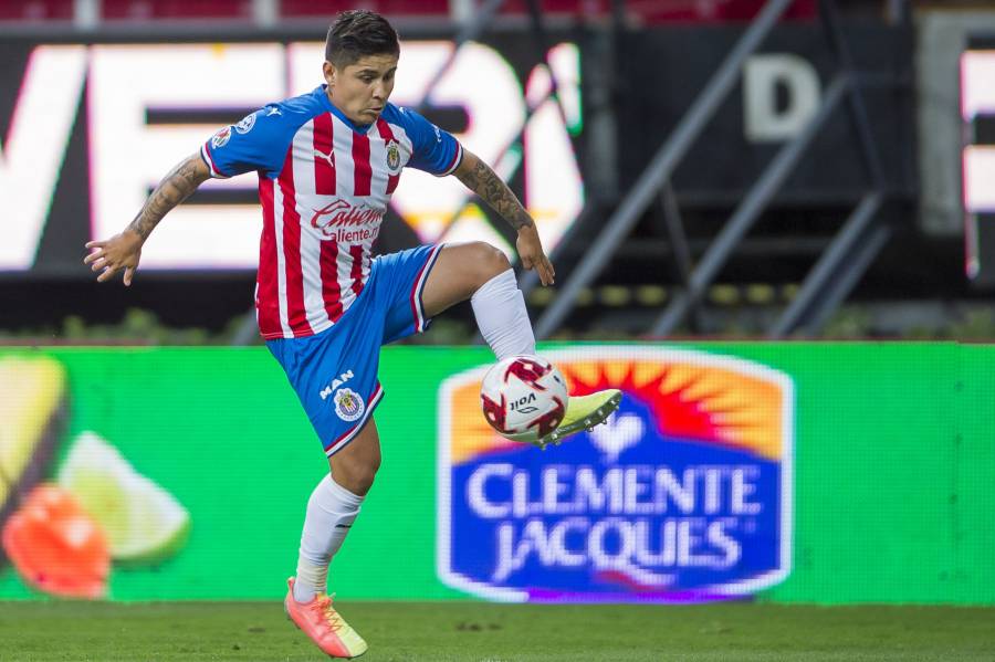 Chivas reporta a “Chofis” López sin Covid-19