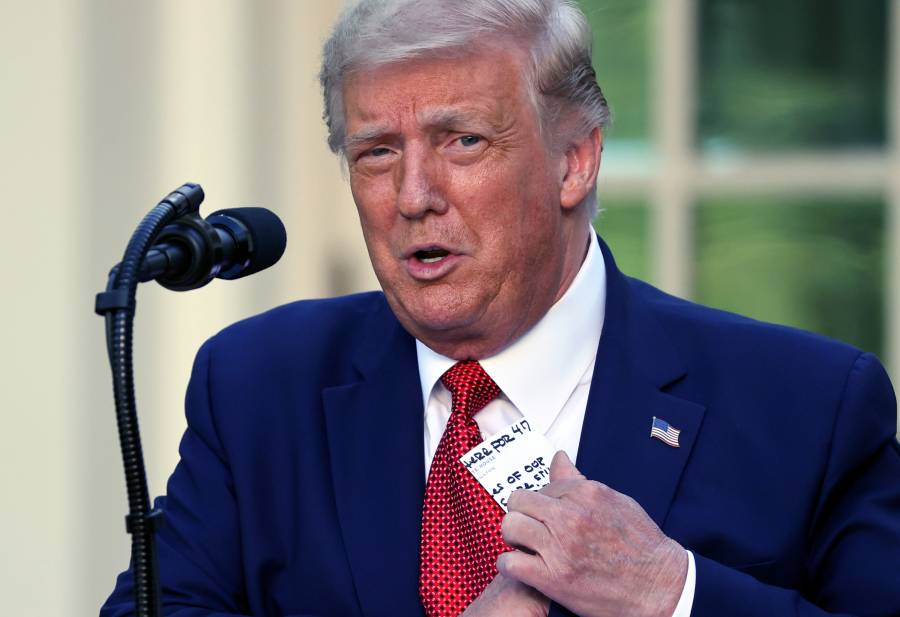 Trump abandona idea de retirar visas a estudiantes universitarios