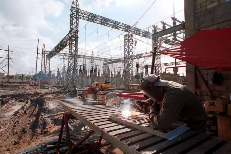 CFE cancela construcción de cuatro centrales eléctricas por Covid-19