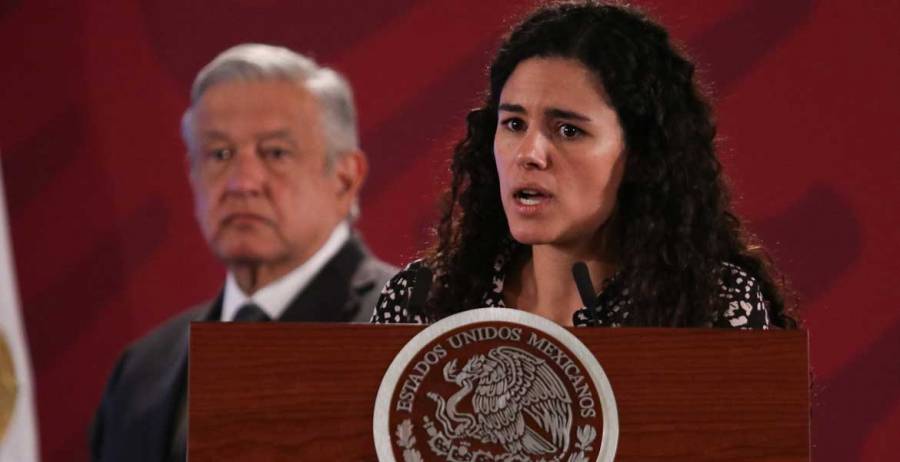 Retira Secretaría del Trabajo computadoras a trabajadores y limita servicios
