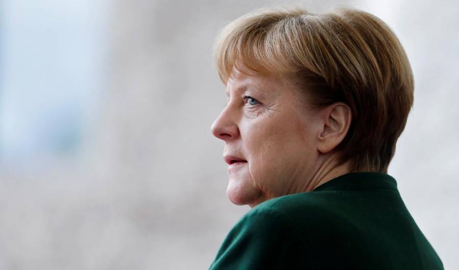 Cumple Angela Merkel 66 años más ‘requerida’ que nunca, según medio alemanes