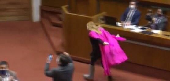 Video: Diputada corre como 