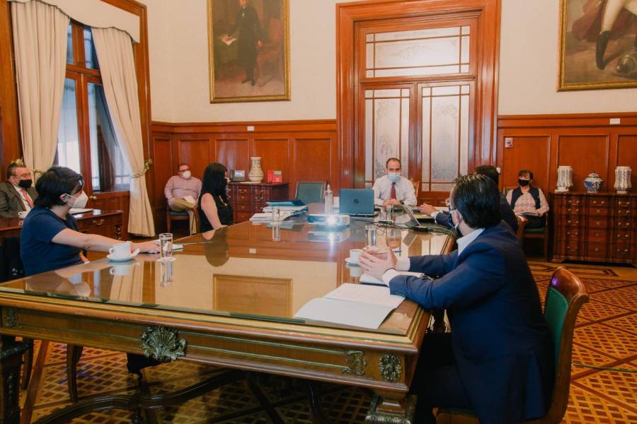 Herrera “La recuperación depende de una vacuna o tratamiento para Covid”