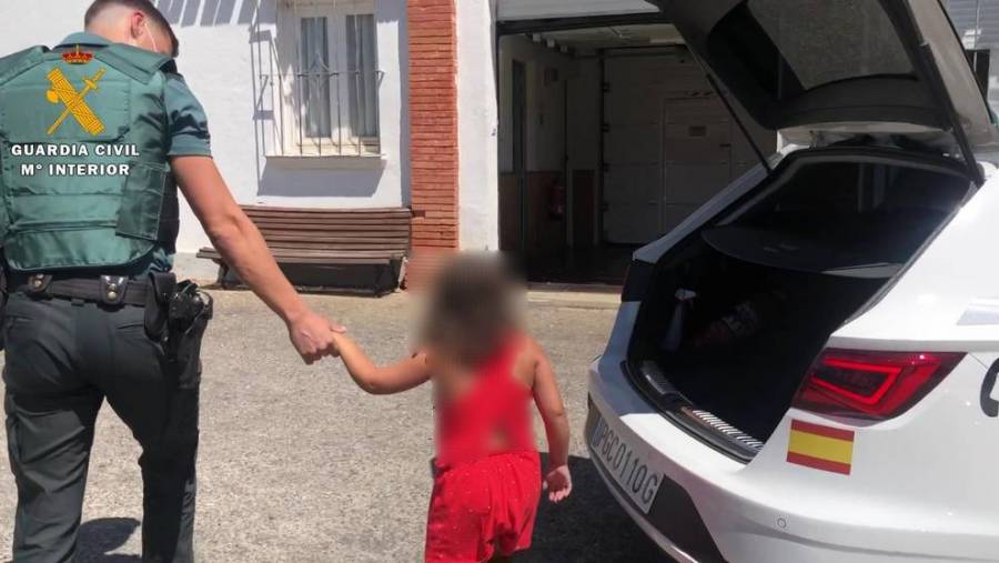 Detienen en Espa&ntilde;a a hombre que abandon&oacute; a ni&ntilde;a en carretera