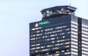 Petroleros logran 3.37% de aumento