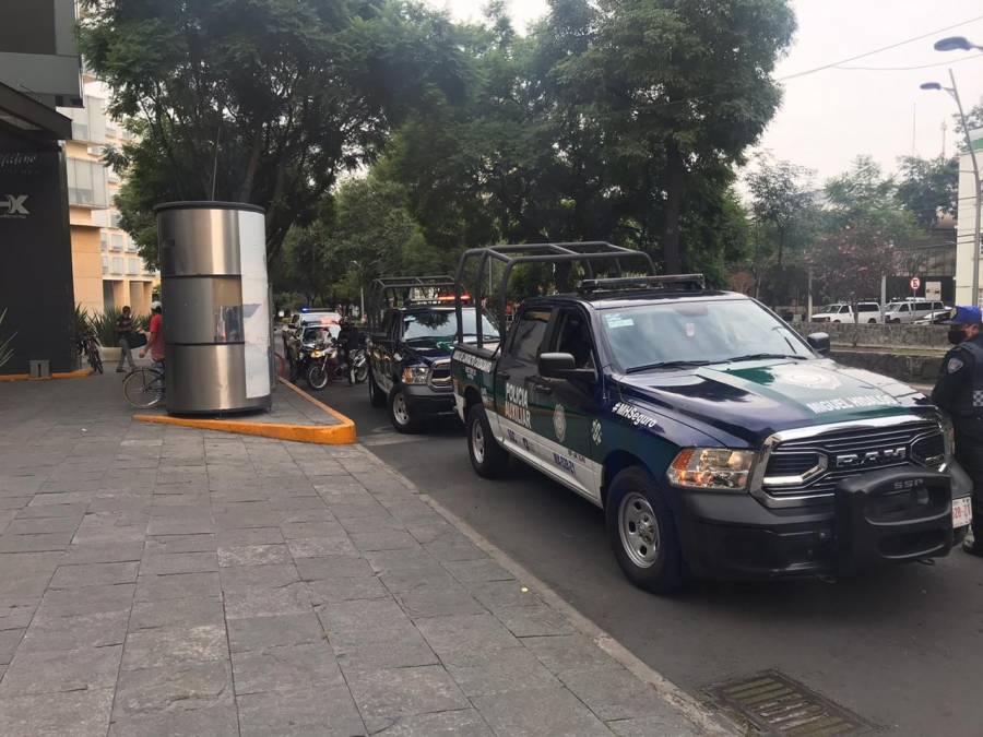 Reportan robo de tienda en Plaza Antara, Polanco