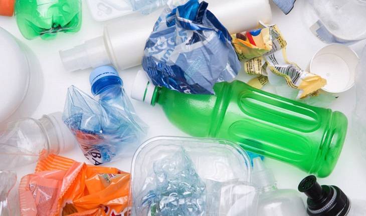 Buscan universitarios generar plásticos biodegradables