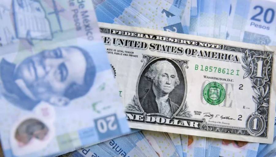 Peso gana pese a débiles datos económicos; cotiza en 22.43 por dólar