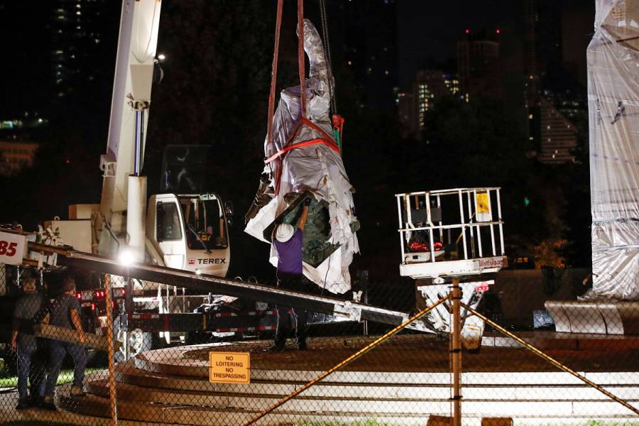 Chicago retira estatuas de Colón; planea revisar todos los monumentos