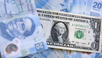 Peso gana pese a d&eacute;biles datos econ&oacute;micos; cotiza en 22.43 por d&oacute;lar