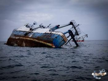 Semar crea arrecife artificial en Manzanillo hundiendo un barco