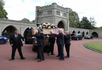 Europa rebasa los 200  mil muertos por Covid