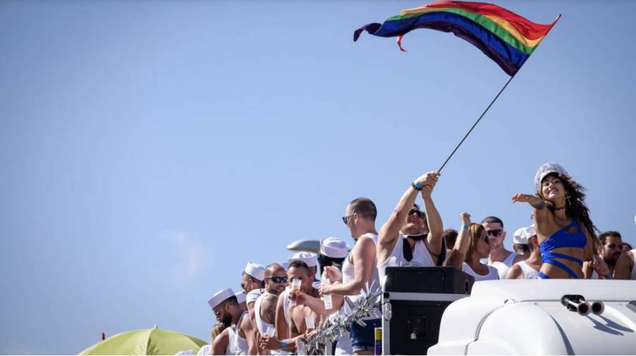 Celebran Día del Orgullo Gay de Berlín vía internet
