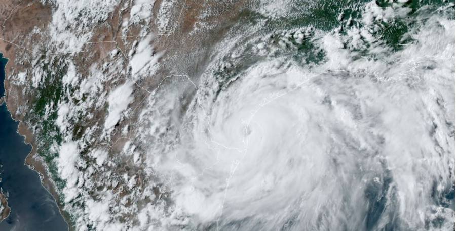 Huracán ‘Hanna’ toca tierra en Texas; afectará al norte de México
