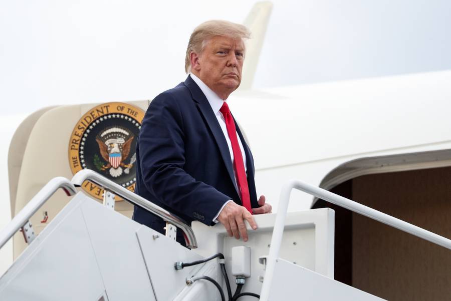 Gobierno de Trump presiona para que los ni&ntilde;os en EU regresen a las escuelas
