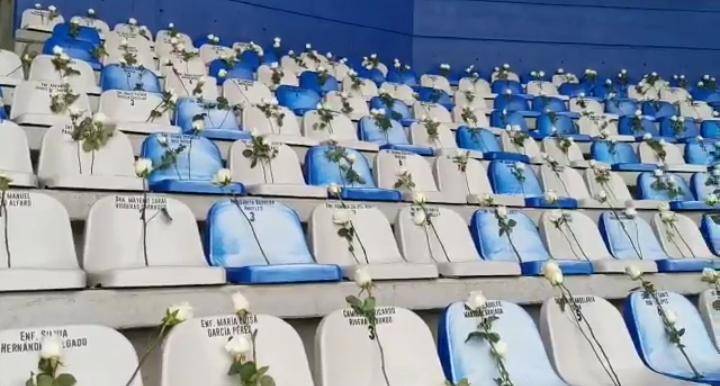 Pachuca llena de rosas su estadio en honor a médicos que combaten al Covid-19