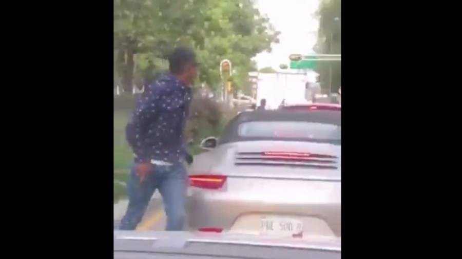 Video: Sujeto asalta en segundos a conductor en alcaldía Benito Juárez