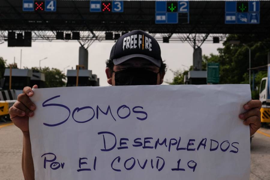 PIB mexicano cae históricamente 17,3%