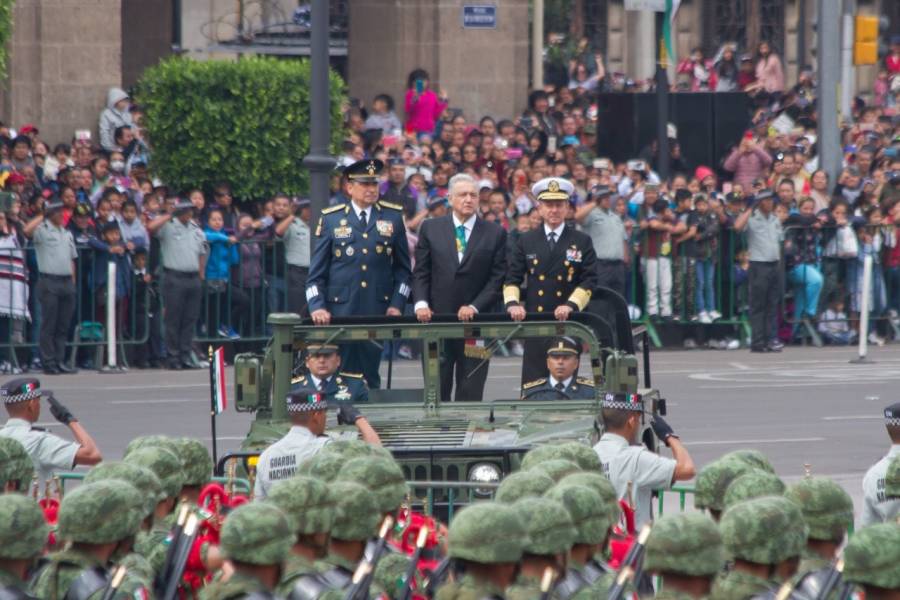 SÍ HABRÁ GRITO Y DESFILE, ANUNCIA AMLO