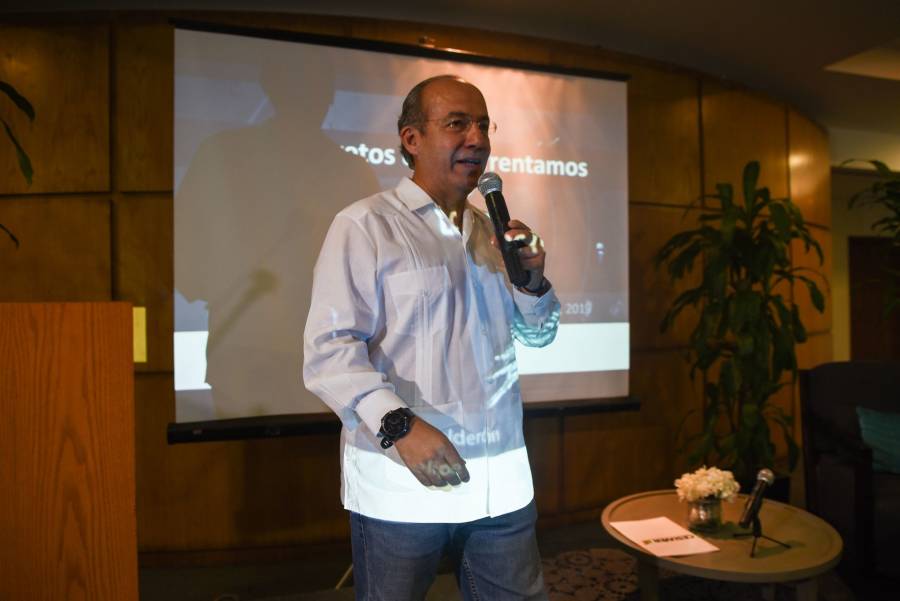 AMLO no está en sus cabales: Felipe Calderón