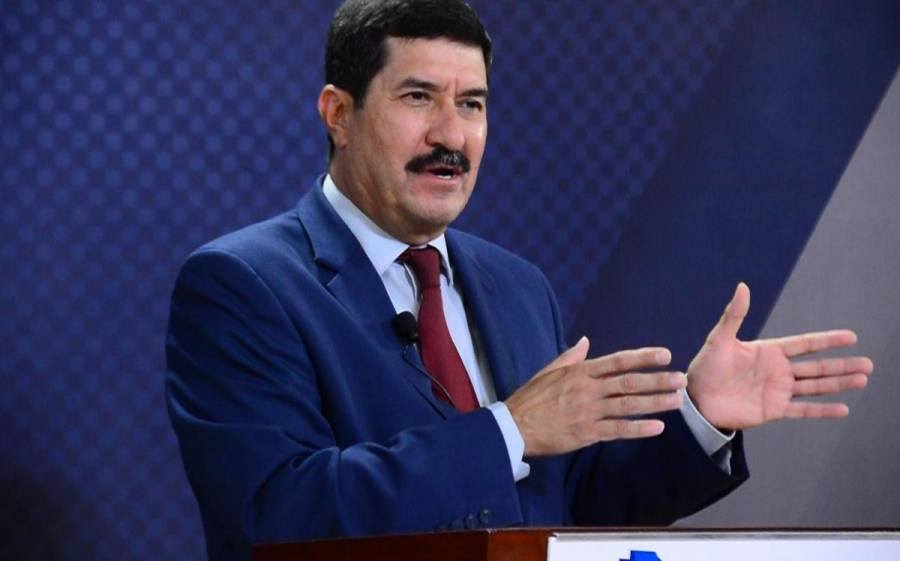 Javier Corral niega pedir renuncia de López-Gatell como lo pide la Alianza Federalista