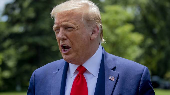 Medios no informan de “grandes brotes de Covid-19” en otros países: Trump