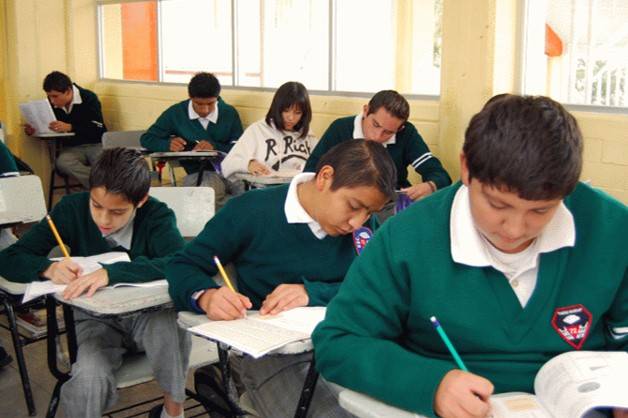 SEP destina más de 127 mil lugares para alumnos de secundaria en CDMX