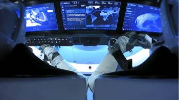 Demo-2 de SpaceX regresa a la Tierra, luego de una misi&oacute;n hist&oacute;rica