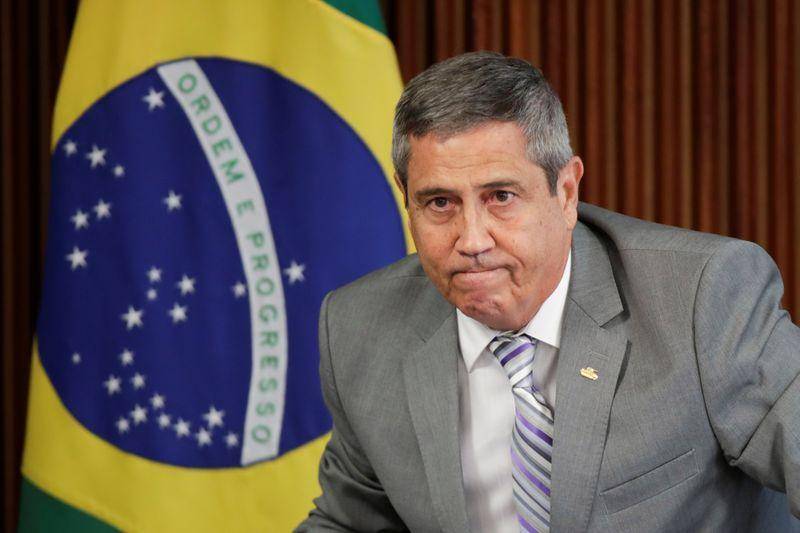 Da positivo a covid-19 séptimo ministro de Bolsonaro