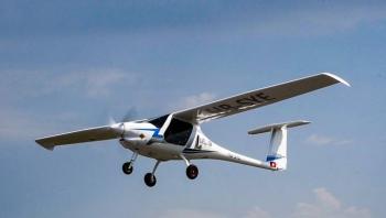 Primer avi&oacute;n el&eacute;ctrico certificado del mundo efect&uacute;a vuelo de prueba en Suiza
