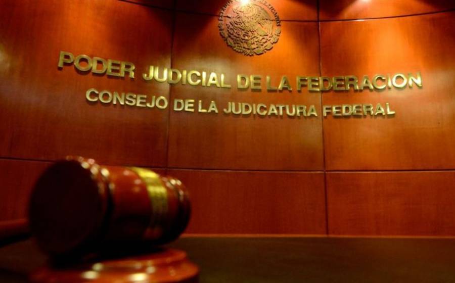 Por presunto abuso sexual, libran orden de aprehensión contra magistrado