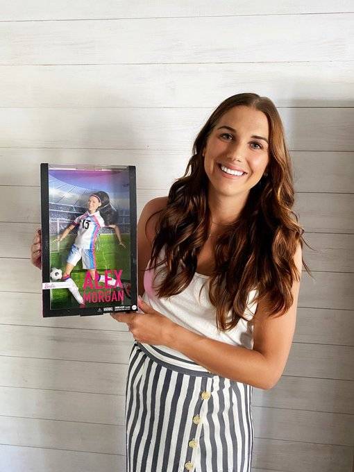 Crean muñeca Barbie inspirada en la futbolista Alex Morgan