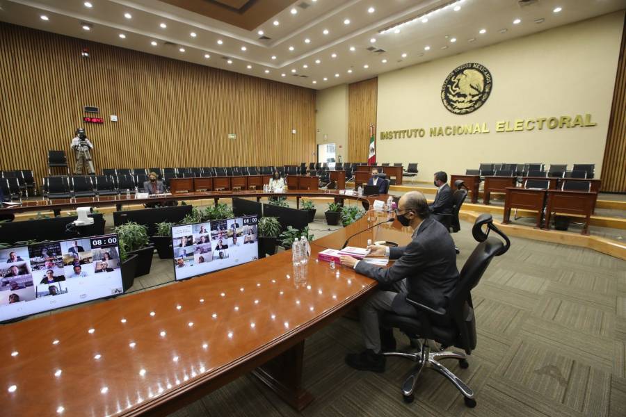 INE aprueba bolsa de más de 7 mmdp para partidos políticos en 2021