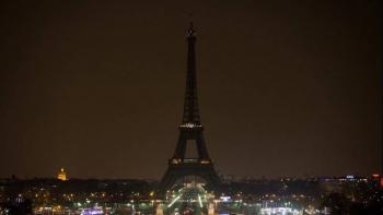Paris apagar&aacute; las luces de la Torre Eiffel en homenaje a las v&iacute;ctimas de Beirut