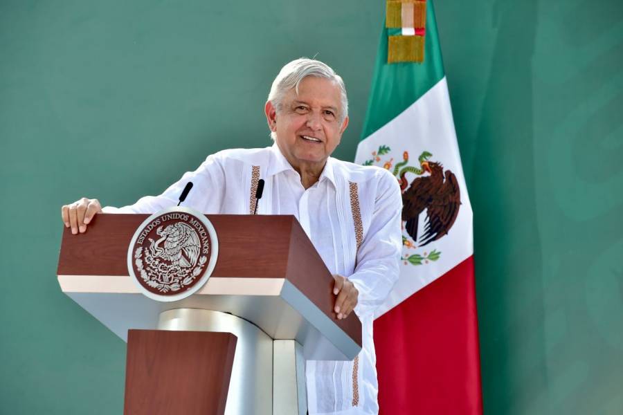 Celebra AMLO transparencia en contratos de propaganda política de Facebook