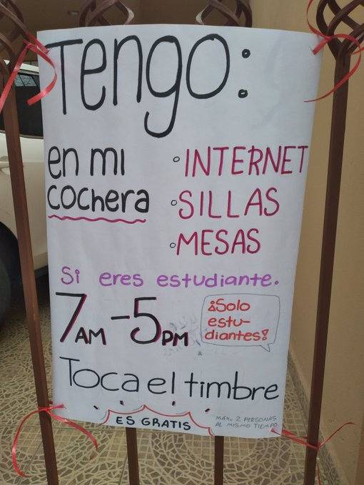 Madre de familia ofrece Internet a alumnos sin conexión