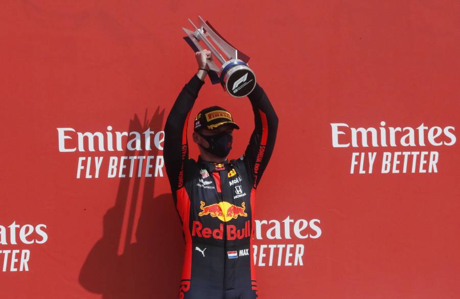 Max Verstappen se corona en el GP 70 Aniversario de Reino Unido