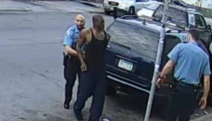 Juez ordena liberar videos del asesinato de George Floyd